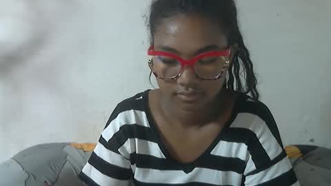 nickiqqyuu online show from June 2026 12:45:02 AM