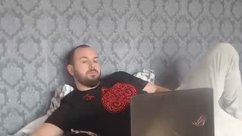 Julian online show from March 2025 07:27:02 AM