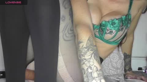 Snapshot of nicky123xox chatting on December 2024 12:11:01 PM siem v veen thank you for the offline tip today xxxx online show from December 2024 12:11:01 PM