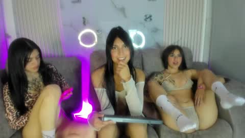 nicky_as online show from April 2026 06:49:01 AM