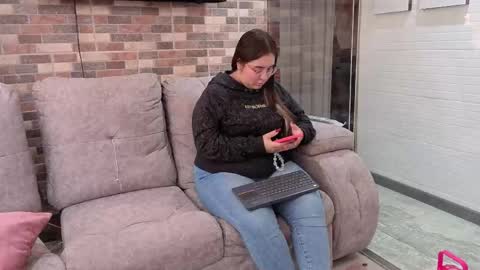 nicky_as online show from May 2026 01:30:02 PM