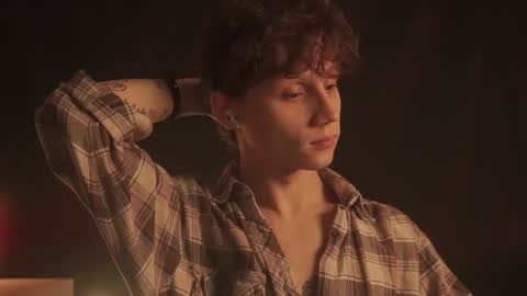 Snapshot of nicky_neal chatting on February 2025 08:31:01 PM Nicky Neal online show from February 2025 08:31:01 PM