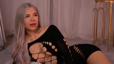 Snapshot of nickybennz chatting on October 2025 07:40:01 PM Nicky online show from October 2025 07:40:01 PM