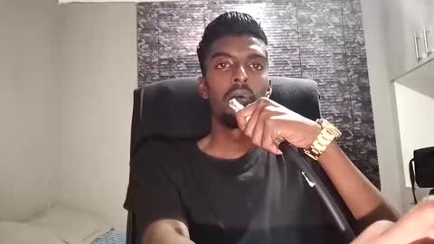 Snapshot of nickyle63 chatting on February 2025 08:07:02 PM james online show from February 2025 08:07:02 PM