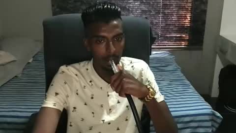 Snapshot of nickyle63 chatting on November 2025 04:57:02 PM james online show from November 2025 04:57:02 PM