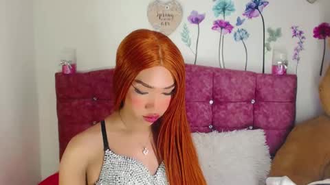 Snapshot of nickynoa chatting on February 2025 04:07:01 AM Nicky online show from February 2025 04:07:01 AM