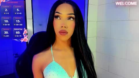 Snapshot of nickynoa chatting on October 2025 03:08:01 AM Nicky online show from October 2025 03:08:01 AM