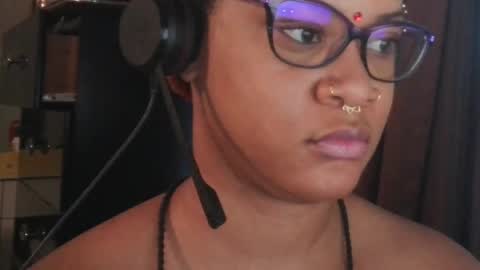 nickythehawtie online show from March 2026 12:34:01 PM