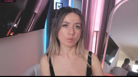 Nicky online show from December 2025 04:23:01 PM