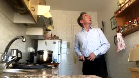 Nico online show from November 2025 02:20:02 PM