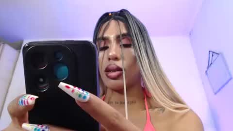 Snapshot of nico_hoot chatting on December 2024 12:50:02 AM sammy hoot online show from December 2024 12:50:02 AM