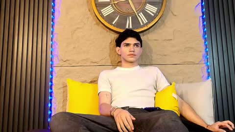 nico_monroet online show from April 2026 10:16:01 PM