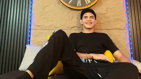 nico_monroet online show from May 2026 10:48:01 PM