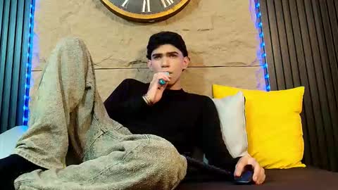 nico_monroet online show from May 2026 10:17:01 PM