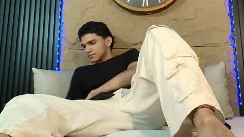nico_monroet online show from May 2026 10:40:02 PM
