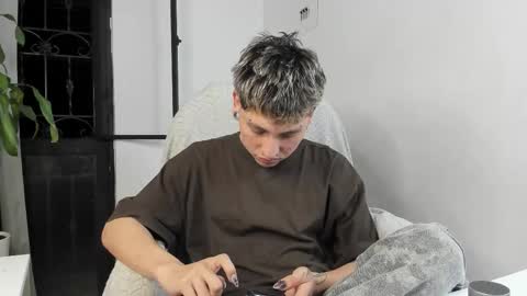 Nico  online show from November 2025 06:29:02 AM