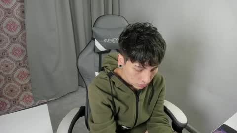 Snapshot of nico_nico_xd chatting on April 2026 05:05:01 AM Nico online show from April 2026 05:05:01 AM