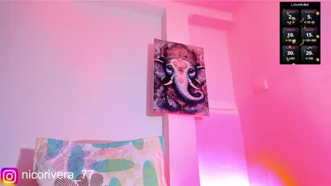 Nicolas online show from September 2025 12:09:02 PM