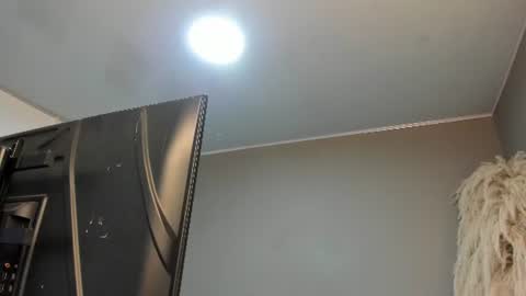 nicohillx online show from June 2026 10:37:01 PM
