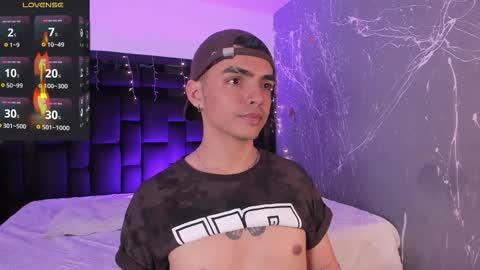 Snapshot of nicokingg_ chatting on December 2025 05:02:02 AM Nico King online show from December 2025 05:02:02 AM