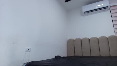 Snapshot of nicol_ferrer chatting on March 2026 03:01:02 AM Nicol online show from March 2026 03:01:02 AM