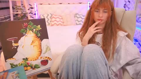 Snapshot of nicol_moonn chatting on June 2026 02:33:01 PM Nicol Moonn online show from June 2026 02:33:01 PM