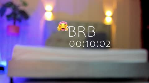 Snapshot of nicol_snow chatting on December 2024 04:19:02 PM Your baby Nicol online show from December 2024 04:19:02 PM