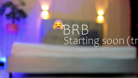 Snapshot of nicol_snow chatting on January 2025 12:58:01 PM Your baby Nicol online show from January 2025 12:58:01 PM