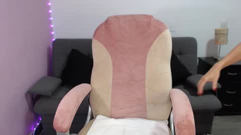 Snapshot of nicol_storm chatting on September 2025 11:15:01 PM nicole Storm online show from September 2025 11:15:01 PM