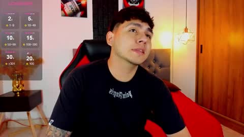 nicolas_james_sc online show from December 2025 01:37:02 PM