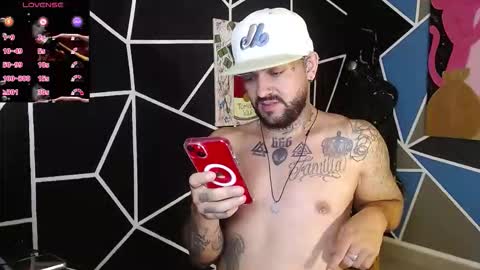 nicolas online show from November 2025 03:31:01 AM