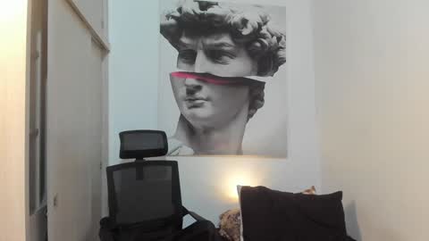 Snapshot of nicolasmuscle chatting on February 2025 12:31:02 AM Andres online show from February 2025 12:31:02 AM