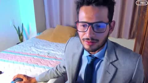 nicolasrodrii online show from January 2026 12:14:02 AM