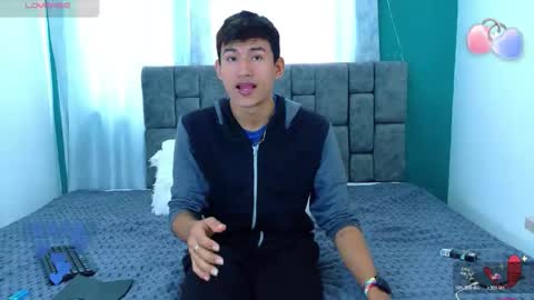 nicolastorres__ online show from February 2026 08:47:01 PM