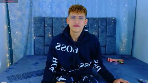 nicolastorres__ online show from May 2026 02:40:01 AM