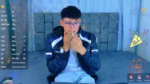 nicolastorres__ online show from June 2026 04:17:02 AM