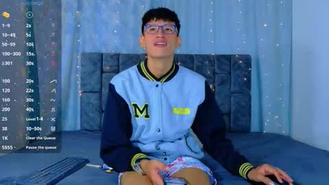 nicolastorres__ online show from June 2026 02:33:02 AM