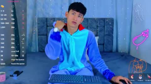 nicolastorres__ online show from June 2026 03:15:02 AM