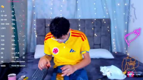 nicolastorres__ online show from June 2026 04:40:01 AM