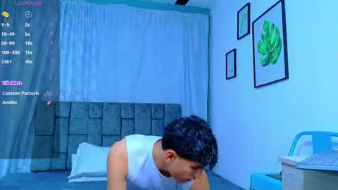 nicolastorres__ online show from July 2026 04:04:02 AM