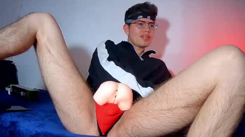NicoLatinBoy online show from April 2026 10:51:02 PM