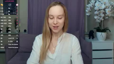 Nicoletta online show from March 2026 06:44:01 PM