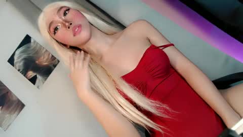 ITS ME NICOLE online show from July 2026 07:12:01 AM