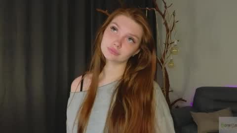 Nicole online show from May 2026 08:59:02 PM