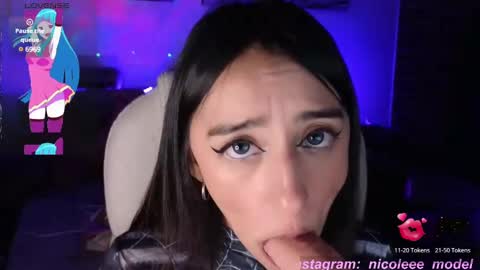 Snapshot of nicole_edwards chatting on December 2024 01:47:02 AM Nicole online show from December 2024 01:47:02 AM