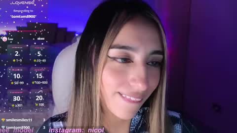 Snapshot of nicole_edwards chatting on February 2025 11:16:01 PM Nicole online show from February 2025 11:16:01 PM