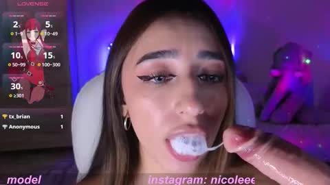 Snapshot of nicole_edwards chatting on September 2025 06:02:01 PM Nicole online show from September 2025 06:02:01 PM