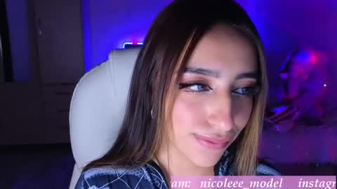 Snapshot of nicole_edwards chatting on November 2025 05:07:02 AM Nicole online show from November 2025 05:07:02 AM