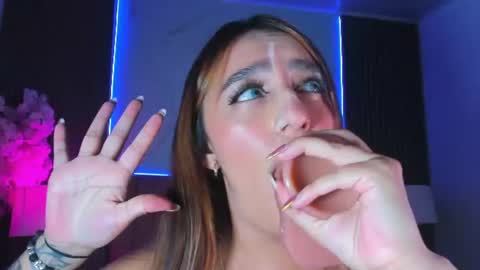 Nicole online show from June 2026 03:59:02 AM