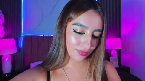 Nicole online show from June 2026 03:31:01 AM